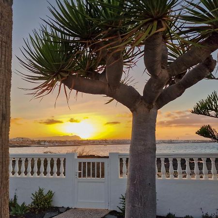 Villa La Maja Beachfront Corralejo Exteriör bild